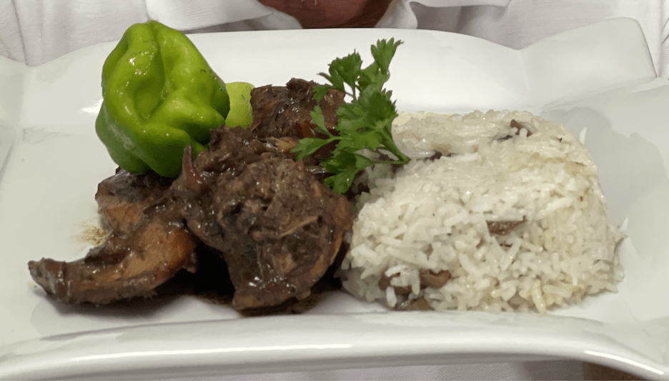 Recette colibri parfumé Civet de lapin à la créole et riz au chamignons